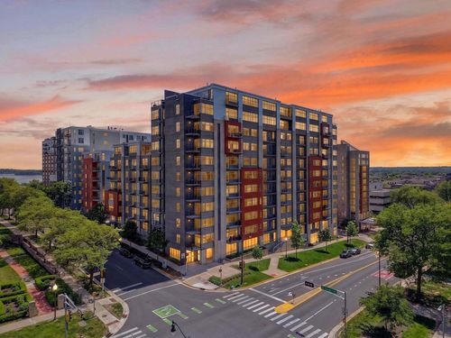 614-309 W Washington Avenue, Madison, WI, 53703 | Card Image