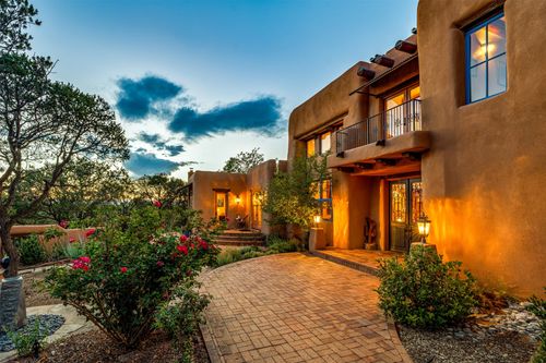 931 Vista Jemez Court, Santa Fe, NM, 87505 | Card Image