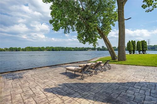 42195 Kouza Court, Van Buren Charter Township, MI, 48111 | Card Image