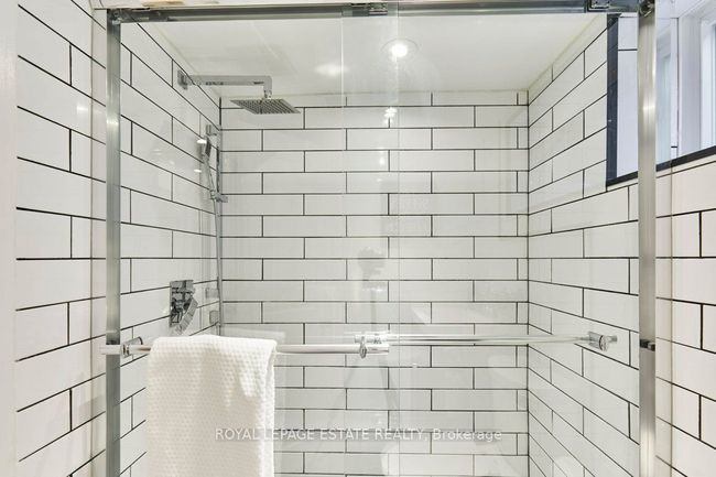 16 Firstbrooke Rd, House attached with 4 bedrooms, 3 bathrooms and 1 parking in Toronto ON | Image 38
