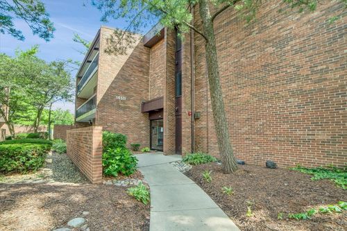 m2-14511 Central Ct, Oak Forest, IL, 60452-1037 | Card Image