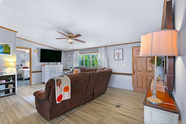 2681 Crazyhorse Pass, House other with 3 bedrooms, 2 bathrooms and null parking in Austin TX | Image 8