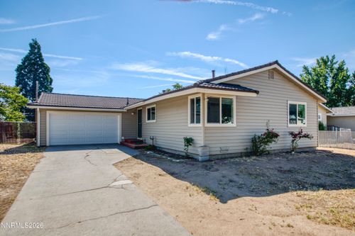 7740 Yorkshire Dr, Reno, NV, 89506-1942 | Card Image