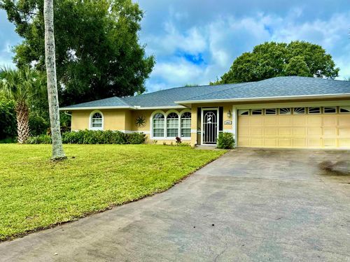 2065 19th Ave Sw, VERO BEACH, FL, 32962-7935 | Card Image