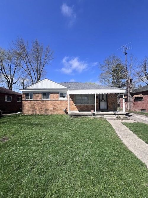 5413 Fleming Rd, Flint, MI, 48504-7065 | Card Image