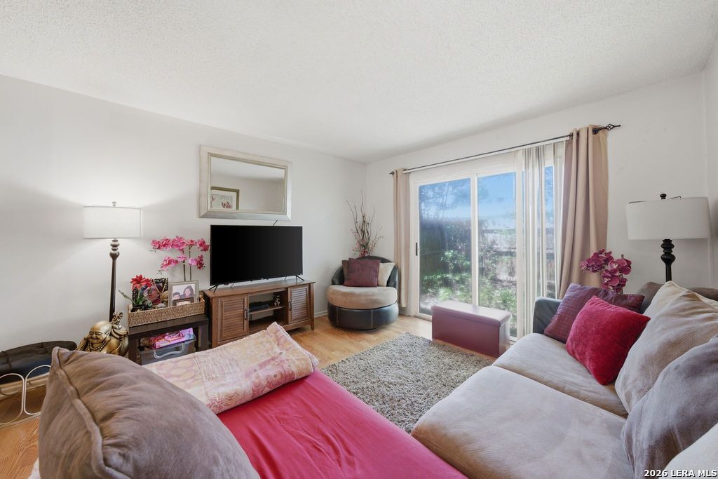 Residential Income in Universal City 4