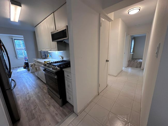 APT-2A - 209 18 Th Ave, Home with 2 bedrooms, 1 bathrooms and 1 parking in Bayside NY | Image 20