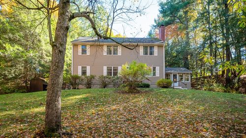 92 Pleasant St, Wenham, MA, 01984-1335 | Card Image