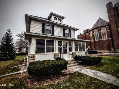 214 N Church St, Oak Harbor, OH, 43449-1215 | Card Image
