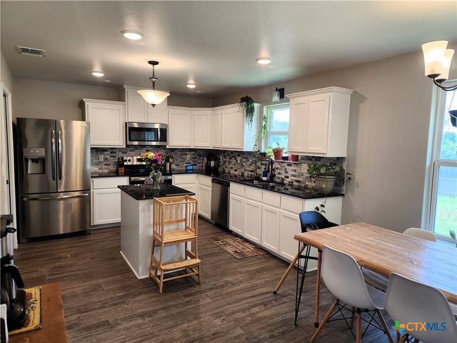2566 Belle Hubbard Trl, House other with 4 bedrooms, 2 bathrooms and null parking in Belton TX | Image 4