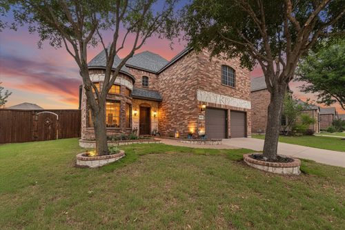 6876 Foghorn Ln, Grand Prairie, TX, 75054-7275 | Card Image