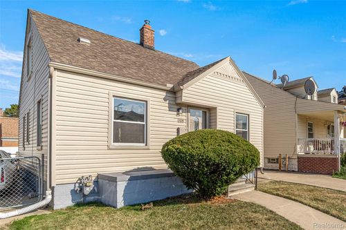 5152 Kenilworth St, Dearborn, MI, 48126-3162 | Card Image