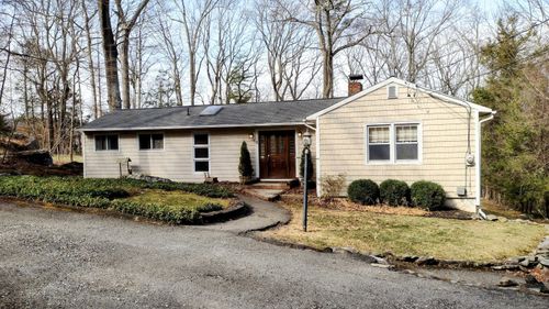 5 Candlewood Lake Dr, Sherman, CT, 06784-2121 | Card Image