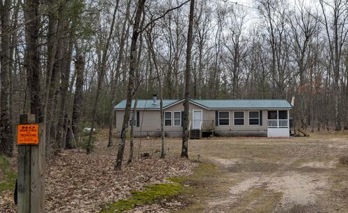 2299 Kent Rd, Rothbury, MI, 49452-7912 | Card Image