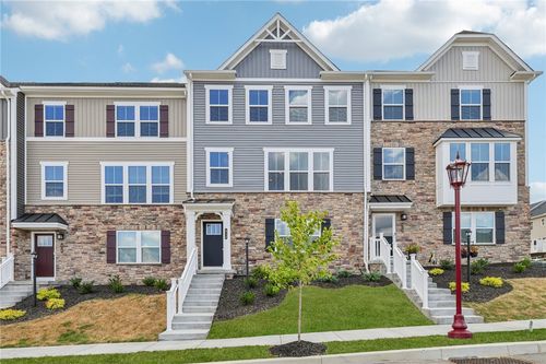 414 Nolan Cir, Cranberry Twp, PA, 16066-3468 | Card Image