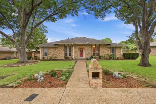 1030 Florence Dr, Duncanville, TX, 75116-4318 | Card Image
