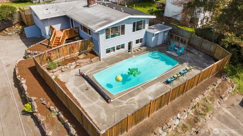 8132 208th Place Sw, Edmonds, WA, 98026 | Card Image