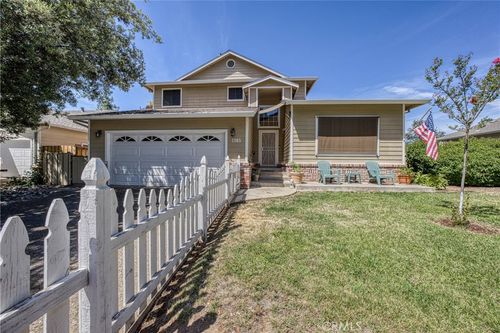 2165 Oakcrest Dr, Lakeport, CA, 95453 | Card Image