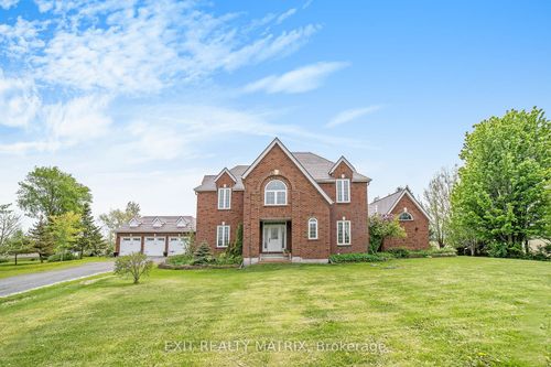 983 Route 800 Road E, The Nation, ON, K0A3C0 | Card Image