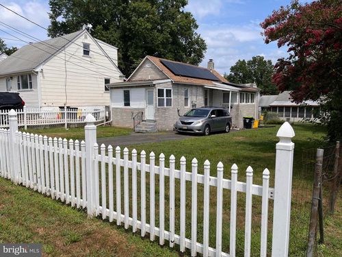 112 Hazelhurst Ave, EWING, NJ, 08638-3512 | Card Image