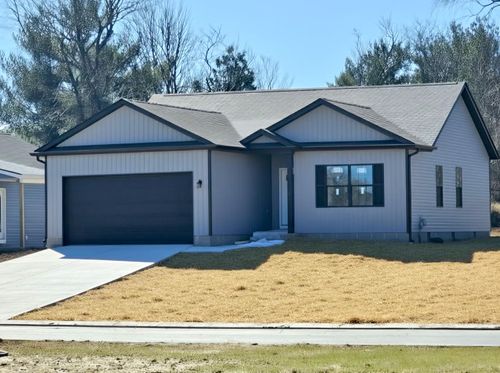 100 Harrods Trce, Harrodsburg, KY, 40330-1880 | Card Image