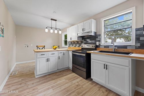 121 Harrison St, Varnville, SC, 29944 | Card Image