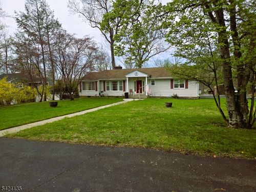 35 Bogert Rd, Pine Brook, NJ, 07058-9764 | Card Image