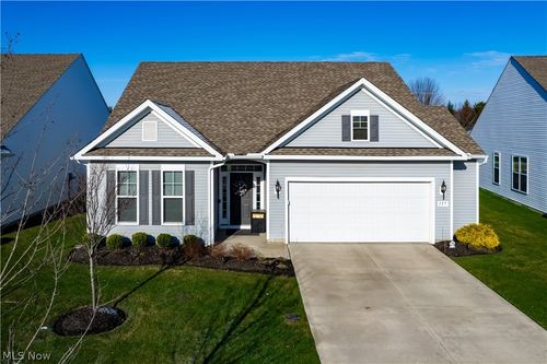 157 Kensington Way, Elyria, OH, 44035-8913 | Card Image