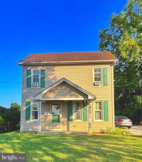 720 North St, Mcsherrystown, PA, 17344-1607 | Card Image