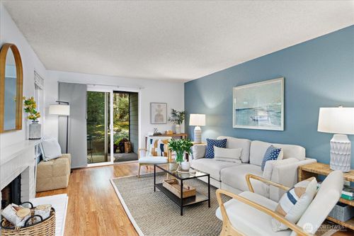 28a-14416 Ne 30th Pl, Bellevue, WA, 98007-3218 | Card Image