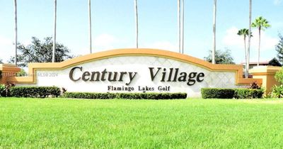 402C - 750 Sw 133rd Ter, Condo with 2 bedrooms, 2 bathrooms and null parking in Pembroke Pines FL | Image 1