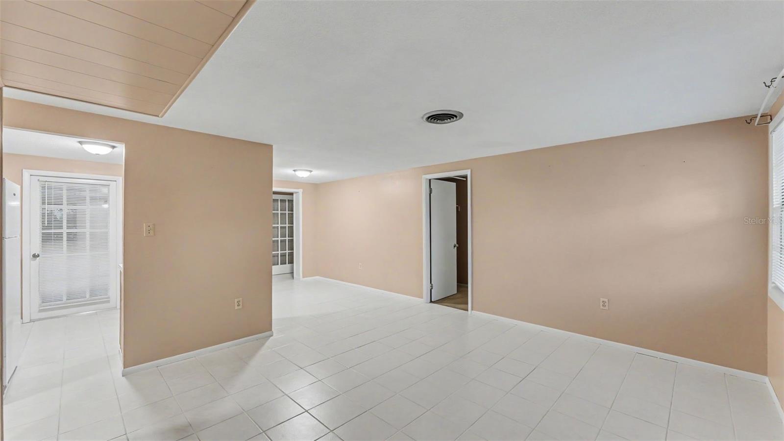Residential in LAKELAND 3