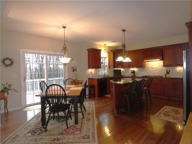 Sure to please is the 3 seat island and additional eat in area | Image 20