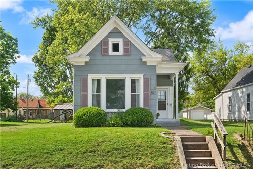 1929 Center St, New Albany, IN, 47150-1605 | Card Image