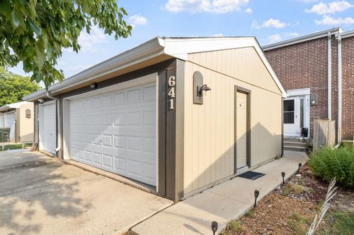 641 Sundance Dr, Bolingbrook, IL, 60440-1742 | Card Image