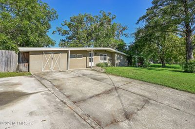 447 Ameca Avenue, House other with 3 bedrooms, 2 bathrooms and null parking in Orange Park FL | Image 3