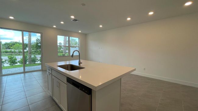 209 Preserve Trl S, Townhouse with 3 bedrooms, 3 bathrooms and null parking in Stuart FL | Image 4