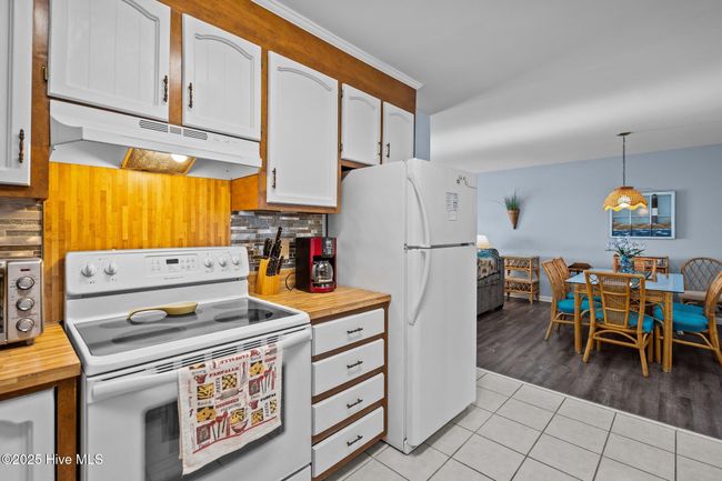 APT-2C - 1308 Carolina Beach Ave N, Condo with 3 bedrooms, 2 bathrooms and null parking in Carolina Beach NC | Image 13