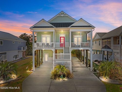 111 Se 44th Street, Oak Island, NC, 28465 | Card Image