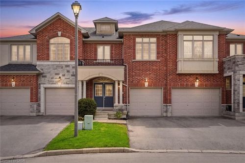 35-99 Panabaker Drive, Ancaster, ON, L9G0A3 | Card Image