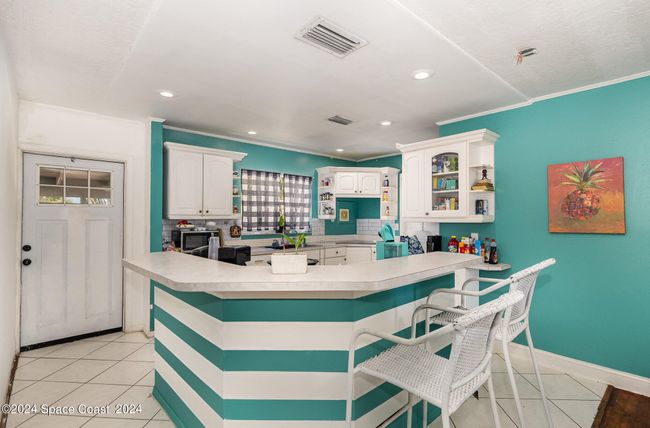 1000 S Orlando Ave, House other with 3 bedrooms, 2 bathrooms and null parking in Cocoa Beach FL | Image 5