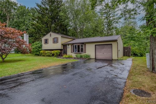 8059 Spruce Hill Drive, Clay, NY, 13041 | Card Image