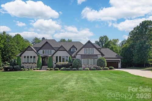 9809 Saddle Ave, Waxhaw, NC, 28173-6845 | Card Image