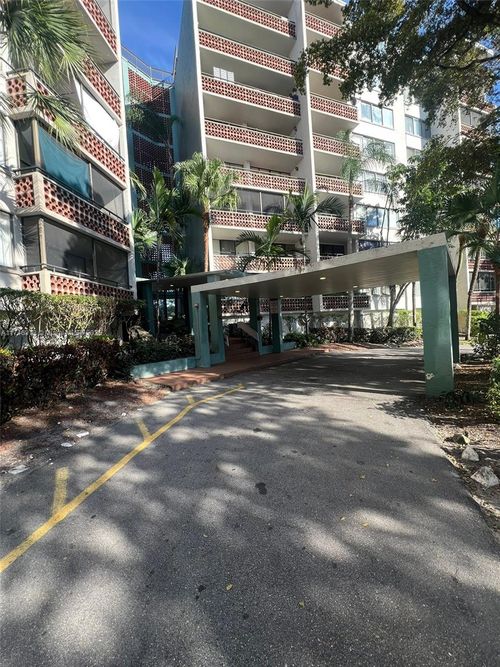 apt-4308-4222 Inverrary Blvd, Lauderhill, FL, 33319-4148 | Card Image