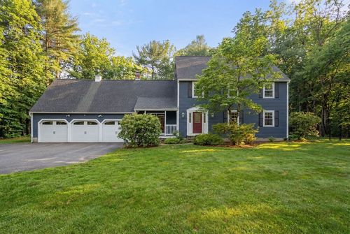 28 Sunnyrock Dr, Walpole, MA, 02081 | Card Image