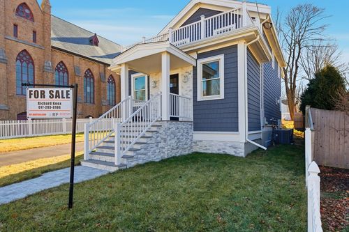 442 High St, Dedham, MA, 02026-2863 | Card Image