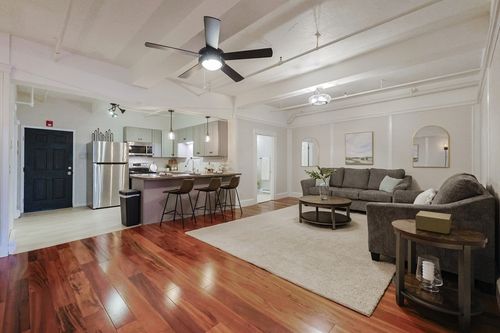 apt-19-148 Bernon St, Woonsocket, RI, 02895-4366 | Card Image