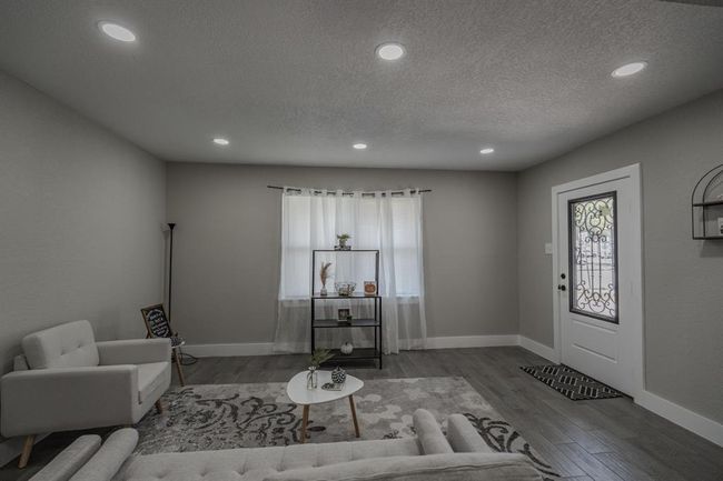2127 Strawberry Rd, House other with 5 bedrooms, 3 bathrooms and 1 parking in Pasadena TX | Image 6