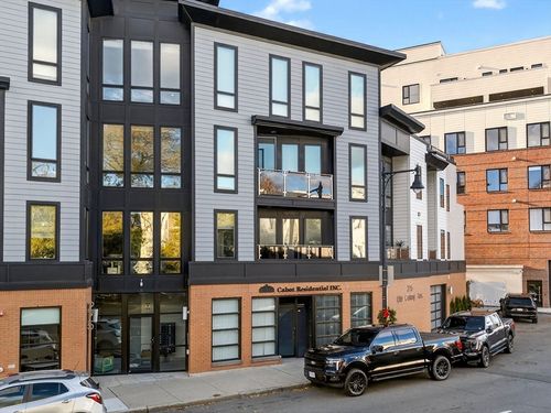 275 Old Colony Ave, Boston, MA, 02127 | Card Image