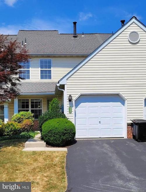 127 Hickory Ln, READING, PA, 19610-1055 | Card Image